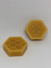 Load image into Gallery viewer, Beeswax Blend Bar